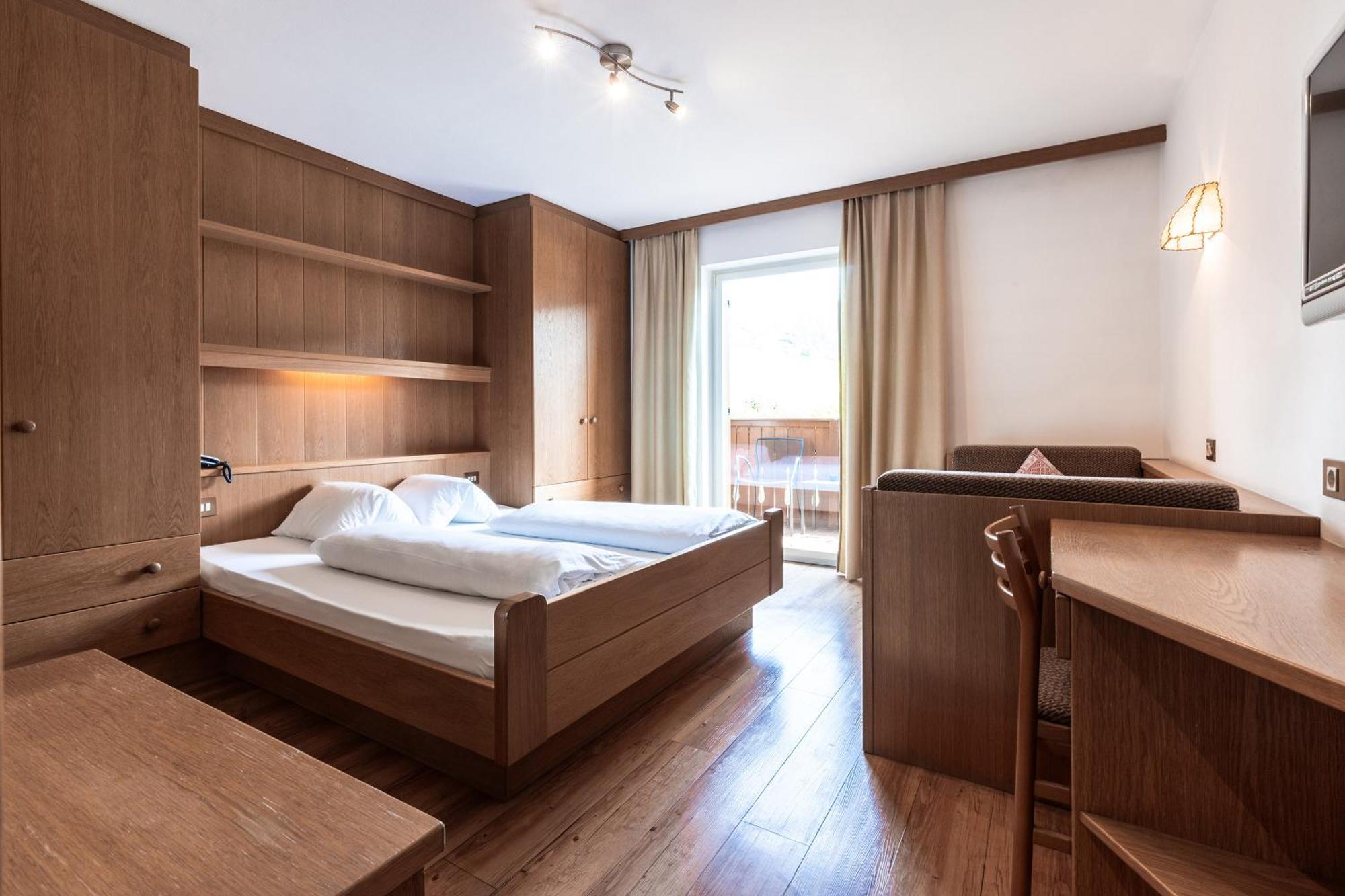 Hotel Zum Loewen - Al Leone Meltina Εξωτερικό φωτογραφία