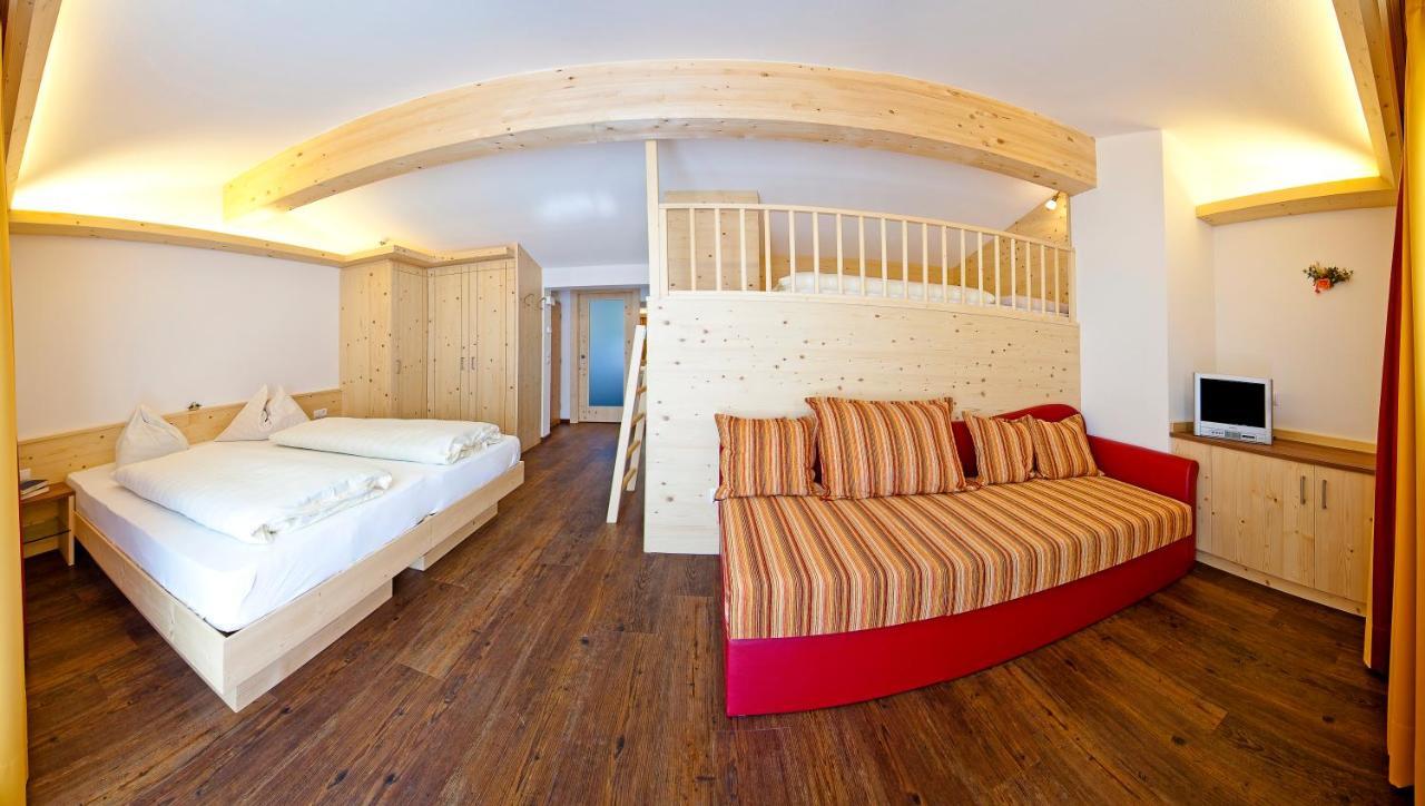 Hotel Zum Loewen - Al Leone Meltina Δωμάτιο φωτογραφία